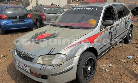 Acheter Occasion Voiture Mazda 323 Gris à Conakry, Conakry Acheter Occasion Voiture Mazda 323 Gris à Conakry, Conakry