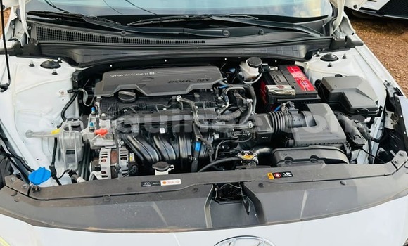 Acheter Occasion Voiture Hyundai Elantra Blanc à Conakry, Conakry Acheter Occasion Voiture Hyundai Elantra Blanc à Conakry, Conakry