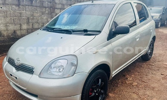 Acheter Occasion Voiture Toyota Yaris Gris à Conakry, Conakry Acheter Occasion Voiture Toyota Yaris Gris à Conakry, Conakry