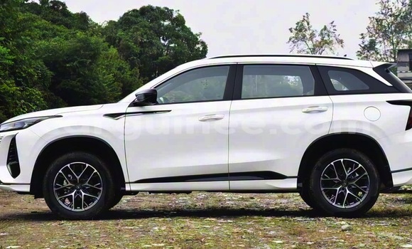 Acheter Occasion Voiture Changan CS75 Blanc à Coyah, Coyah Acheter Occasion Voiture Changan CS75 Blanc à Coyah, Coyah