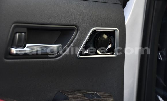 Acheter Neuf Voiture Toyota Land Cruiser Blanc à Conakry, Conakry Acheter Neuf Voiture Toyota Land Cruiser Blanc à Conakry, Conakry