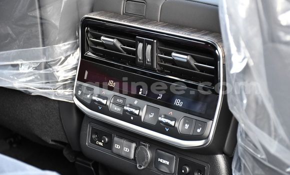 Acheter Neuf Voiture Toyota Land Cruiser Blanc à Conakry, Conakry Acheter Neuf Voiture Toyota Land Cruiser Blanc à Conakry, Conakry