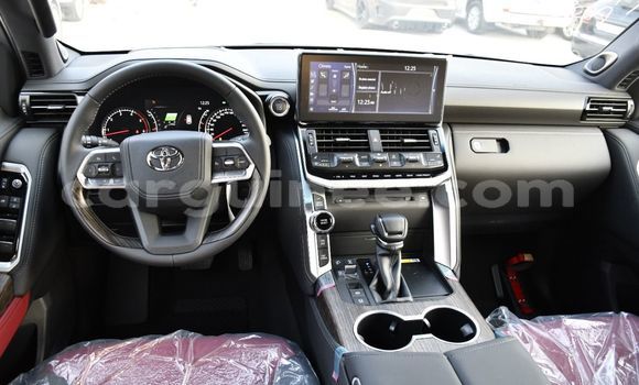 Acheter Neuf Voiture Toyota Land Cruiser Blanc à Conakry, Conakry Acheter Neuf Voiture Toyota Land Cruiser Blanc à Conakry, Conakry