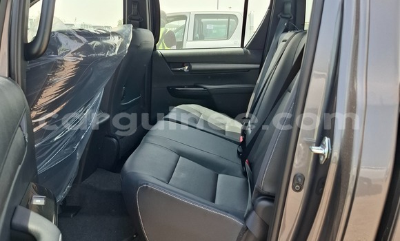 Acheter Neuf Voiture Toyota Hilux Noir à Conakry, Conakry Acheter Neuf Voiture Toyota Hilux Noir à Conakry, Conakry