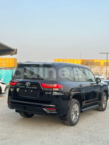 Big with watermark toyota land cruiser conakry import dubai 10693
