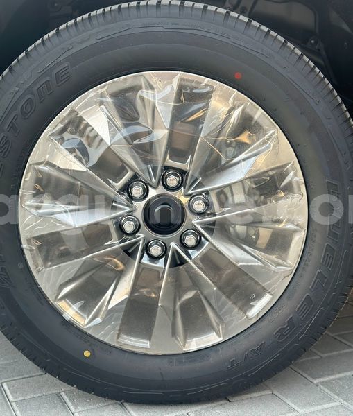 Big with watermark toyota land cruiser conakry import dubai 10693