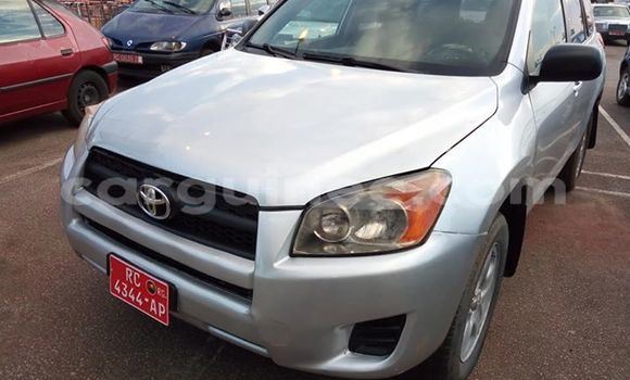 Buy Used Toyota RAV4 Silver Car in Conakry in Conakry Buy Used Toyota RAV4 Silver Car in Conakry in Conakry