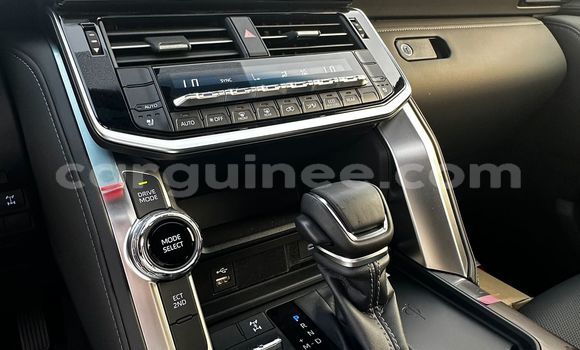 Acheter Occasion Voiture Toyota Land Cruiser Noir à Import - Dubai, Conakry Acheter Occasion Voiture Toyota Land Cruiser Noir à Import - Dubai, Conakry