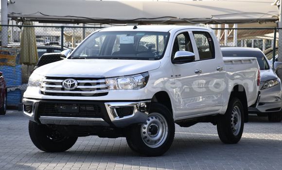 Acheter Occasion Voiture Toyota Hilux Noir à Import - Dubai, Conakry Acheter Occasion Voiture Toyota Hilux Noir à Import - Dubai, Conakry