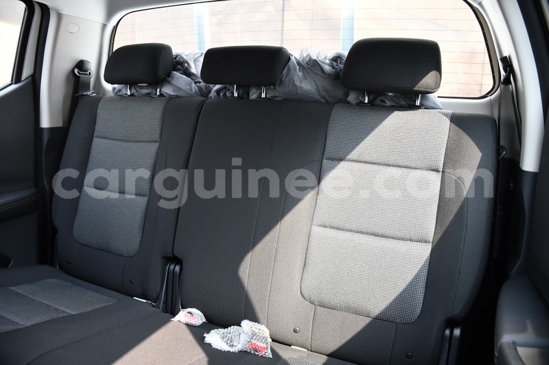 Big with watermark peugeot traveller conakry conakry 10695