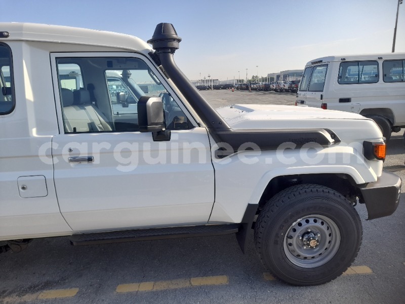 Big with watermark toyota land cruiser conakry conakry 10697