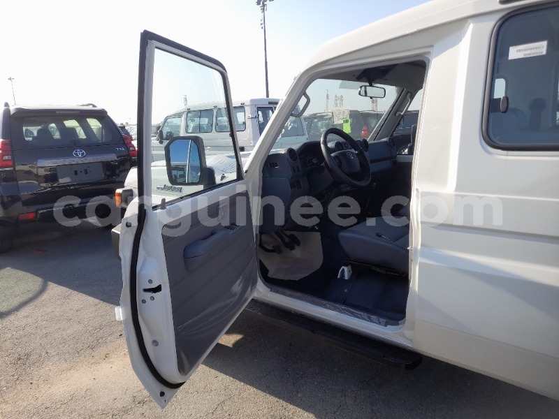 Big with watermark toyota land cruiser conakry conakry 10697