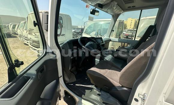 Acheter Neuf Voiture Toyota Coaster Blanc à Conakry, Conakry Acheter Neuf Voiture Toyota Coaster Blanc à Conakry, Conakry