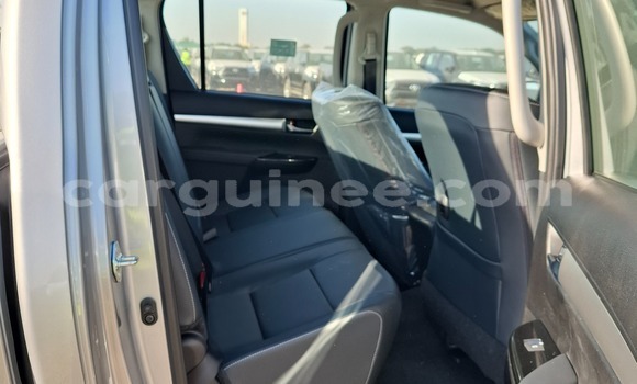 Acheter Neuf Voiture Toyota Hilux Noir à Conakry, Conakry Acheter Neuf Voiture Toyota Hilux Noir à Conakry, Conakry