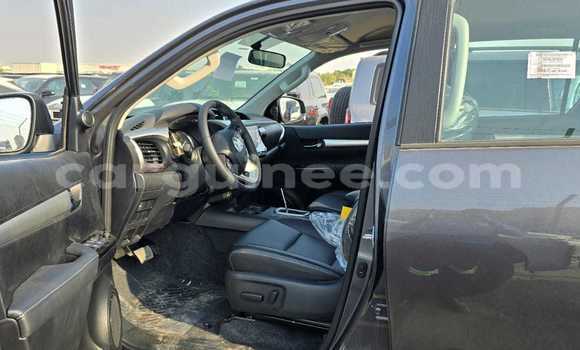Acheter Neuf Voiture Toyota Hilux Noir à Conakry, Conakry Acheter Neuf Voiture Toyota Hilux Noir à Conakry, Conakry