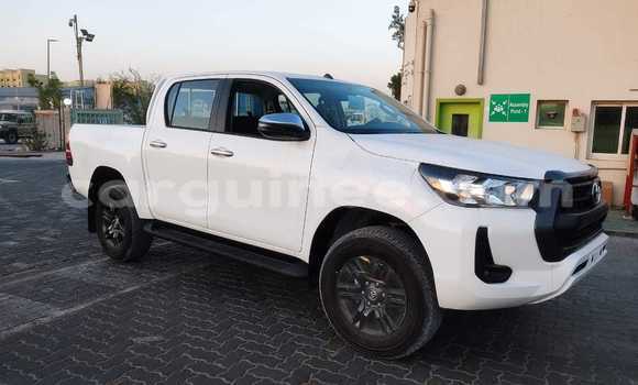 Acheter Neuf Voiture Toyota Hilux Blanc à Conakry, Conakry Acheter Neuf Voiture Toyota Hilux Blanc à Conakry, Conakry