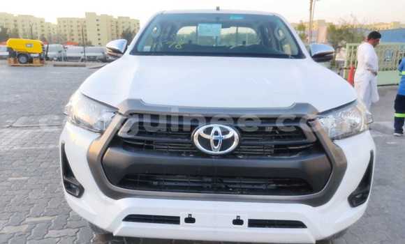 Acheter Neuf Voiture Toyota Hilux Blanc à Conakry, Conakry Acheter Neuf Voiture Toyota Hilux Blanc à Conakry, Conakry