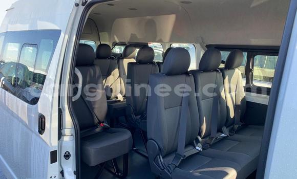 Acheter Neuf Voiture Toyota Hiace Blanc à Conakry, Conakry Acheter Neuf Voiture Toyota Hiace Blanc à Conakry, Conakry