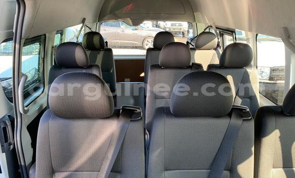 Acheter Neuf Voiture Toyota Hiace Blanc à Conakry, Conakry Acheter Neuf Voiture Toyota Hiace Blanc à Conakry, Conakry