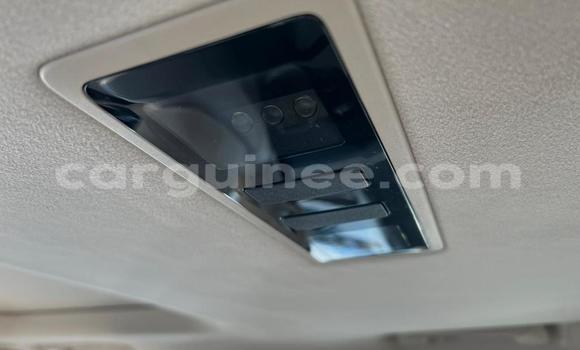 Acheter Neuf Voiture Toyota Land Cruiser Blanc à Conakry, Conakry Acheter Neuf Voiture Toyota Land Cruiser Blanc à Conakry, Conakry