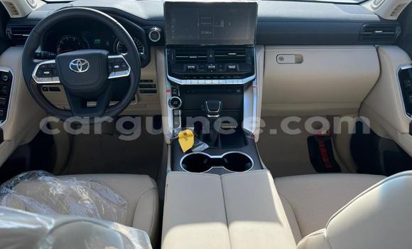 Acheter Neuf Voiture Toyota Land Cruiser Blanc à Conakry, Conakry Acheter Neuf Voiture Toyota Land Cruiser Blanc à Conakry, Conakry