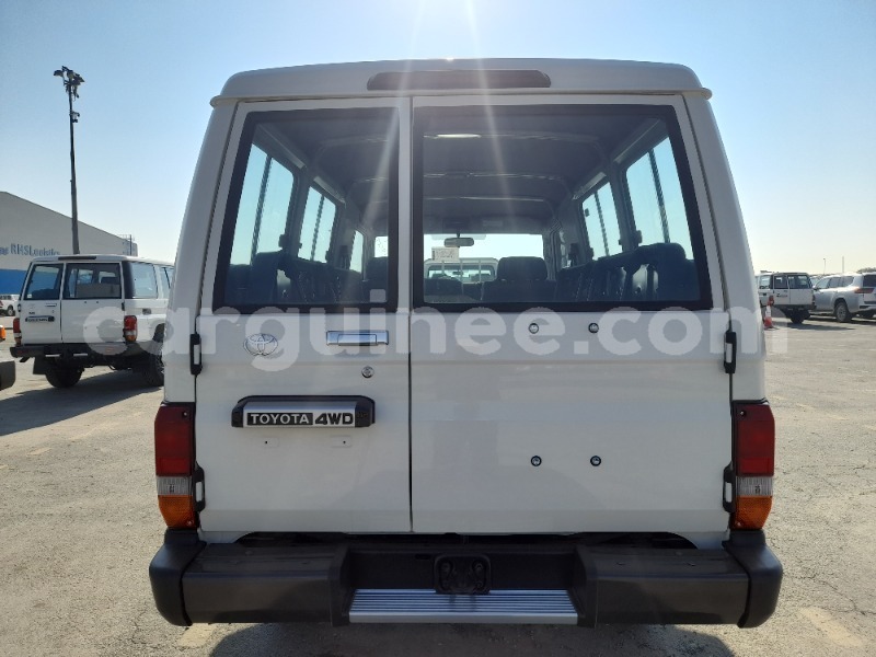Big with watermark toyota land cruiser conakry conakry 10710