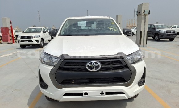 Acheter Neuf Voiture Toyota Hilux Blanc à Conakry, Conakry Acheter Neuf Voiture Toyota Hilux Blanc à Conakry, Conakry