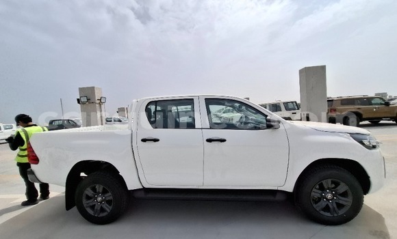 Acheter Neuf Voiture Toyota Hilux Blanc à Conakry, Conakry Acheter Neuf Voiture Toyota Hilux Blanc à Conakry, Conakry