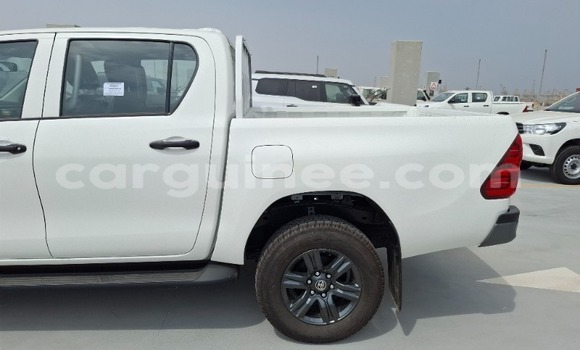 Acheter Neuf Voiture Toyota Hilux Blanc à Conakry, Conakry Acheter Neuf Voiture Toyota Hilux Blanc à Conakry, Conakry