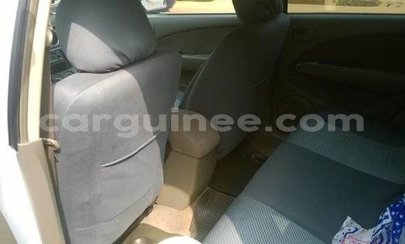 Buy Used Mitsubishi Outlander White Car in Conakry in Conakry Buy Used Mitsubishi Outlander White Car in Conakry in Conakry