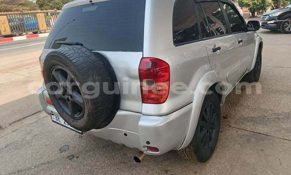 Acheter Occasion Voiture Toyota RAV4 Gris à Conakry, Conakry Acheter Occasion Voiture Toyota RAV4 Gris à Conakry, Conakry