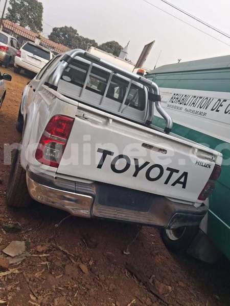 Big with watermark toyota pickup conakry conakry 10717