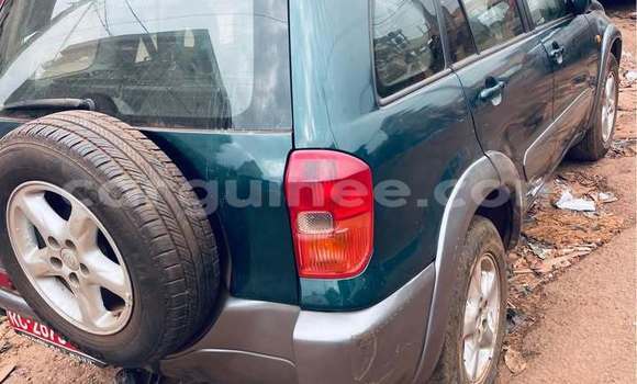 Acheter Occasion Voiture Toyota RAV4 Vert à Conakry, Conakry Acheter Occasion Voiture Toyota RAV4 Vert à Conakry, Conakry