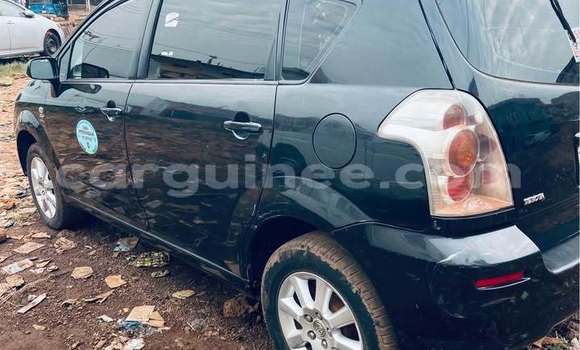 Acheter Occasion Voiture Toyota Verso Noir à Conakry, Conakry Acheter Occasion Voiture Toyota Verso Noir à Conakry, Conakry