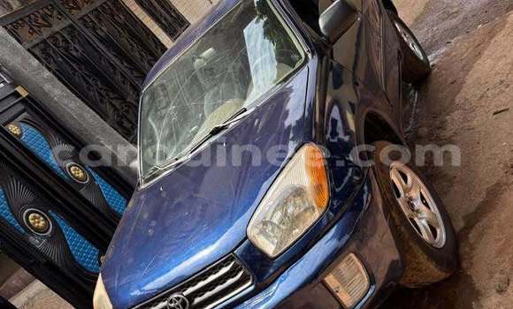 Acheter Occasion Voiture Toyota RAV4 Bleu à Conakry, Conakry