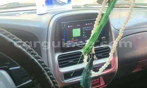 Acheter Occasion Voiture Nissan Navara Blanc à Conakry, Conakry Acheter Occasion Voiture Nissan Navara Blanc à Conakry, Conakry