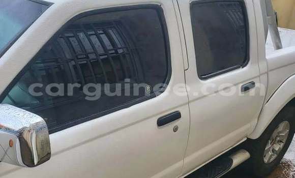 Acheter Occasion Voiture Nissan Navara Blanc à Conakry, Conakry Acheter Occasion Voiture Nissan Navara Blanc à Conakry, Conakry