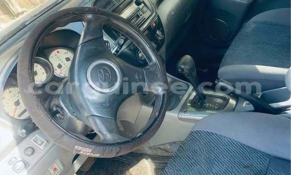 Acheter Occasion Voiture Toyota RAV4 Gris à Conakry, Conakry Acheter Occasion Voiture Toyota RAV4 Gris à Conakry, Conakry
