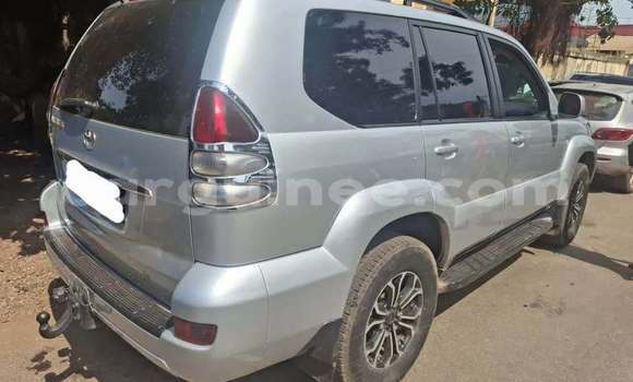 Acheter Occasion Voiture Toyota Land Cruiser Gris à Conakry, Conakry Acheter Occasion Voiture Toyota Land Cruiser Gris à Conakry, Conakry