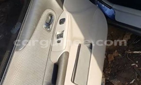 Acheter Occasion Voiture Mazda 323 Bleu à Conakry, Conakry Acheter Occasion Voiture Mazda 323 Bleu à Conakry, Conakry