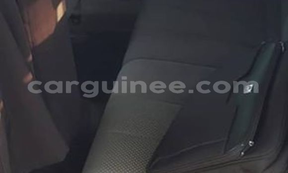 Acheter Occasion Voiture Mazda 323 Bleu à Conakry, Conakry Acheter Occasion Voiture Mazda 323 Bleu à Conakry, Conakry