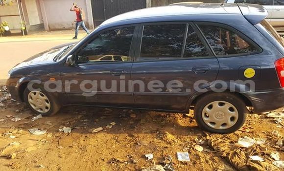 Acheter Occasion Voiture Mazda 323 Bleu à Conakry, Conakry Acheter Occasion Voiture Mazda 323 Bleu à Conakry, Conakry