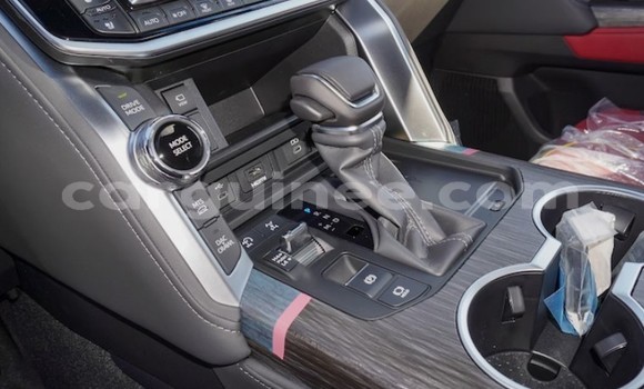 Acheter Neuf Voiture Toyota Land Cruiser Noir à Conakry, Conakry Acheter Neuf Voiture Toyota Land Cruiser Noir à Conakry, Conakry