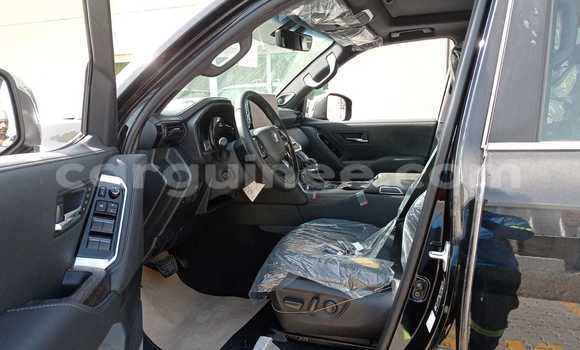 Acheter Neuf Voiture Toyota Land Cruiser Noir à Conakry, Conakry Acheter Neuf Voiture Toyota Land Cruiser Noir à Conakry, Conakry