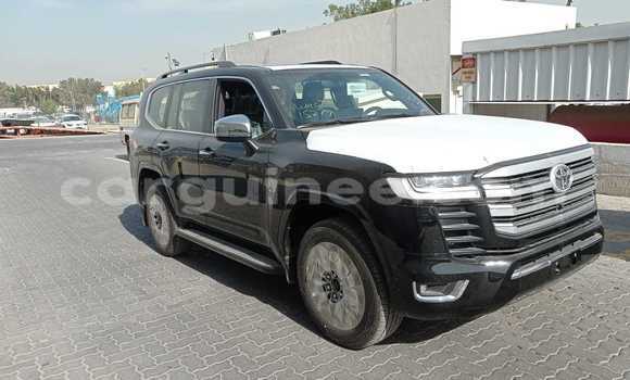 Acheter Neuf Voiture Toyota Land Cruiser Noir à Conakry, Conakry Acheter Neuf Voiture Toyota Land Cruiser Noir à Conakry, Conakry