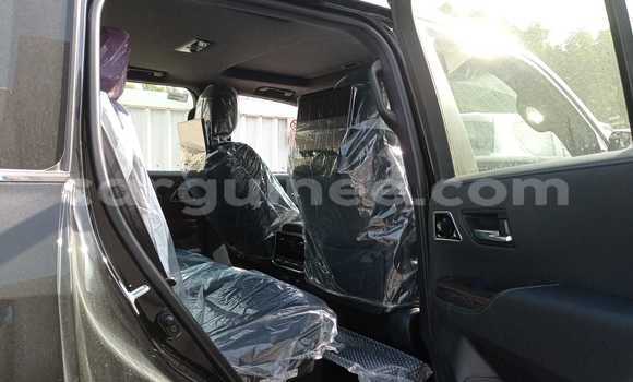 Acheter Neuf Voiture Toyota Land Cruiser Noir à Conakry, Conakry Acheter Neuf Voiture Toyota Land Cruiser Noir à Conakry, Conakry