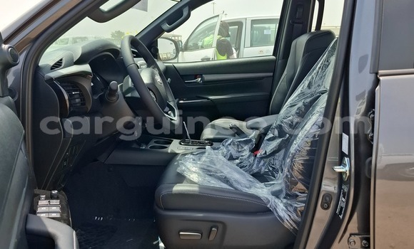 Acheter Neuf Voiture Toyota Hilux Noir à Conakry, Conakry Acheter Neuf Voiture Toyota Hilux Noir à Conakry, Conakry