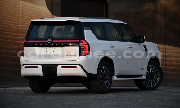 Acheter Neuf Voiture Nissan Patrol Blanc à Conakry, Conakry Acheter Neuf Voiture Nissan Patrol Blanc à Conakry, Conakry