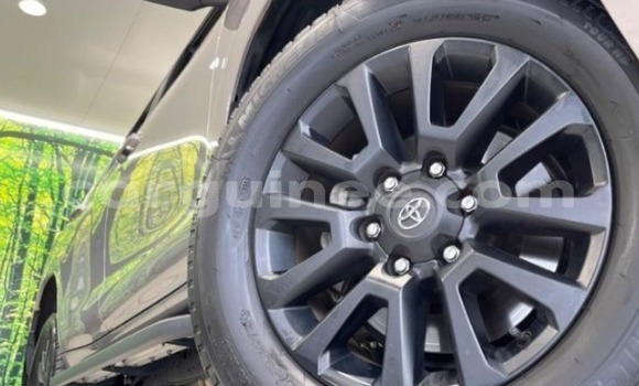Buy Used Toyota Land Cruiser Prado Black Car in Conakry in Conakry Buy Used Toyota Land Cruiser Prado Black Car in Conakry in Conakry