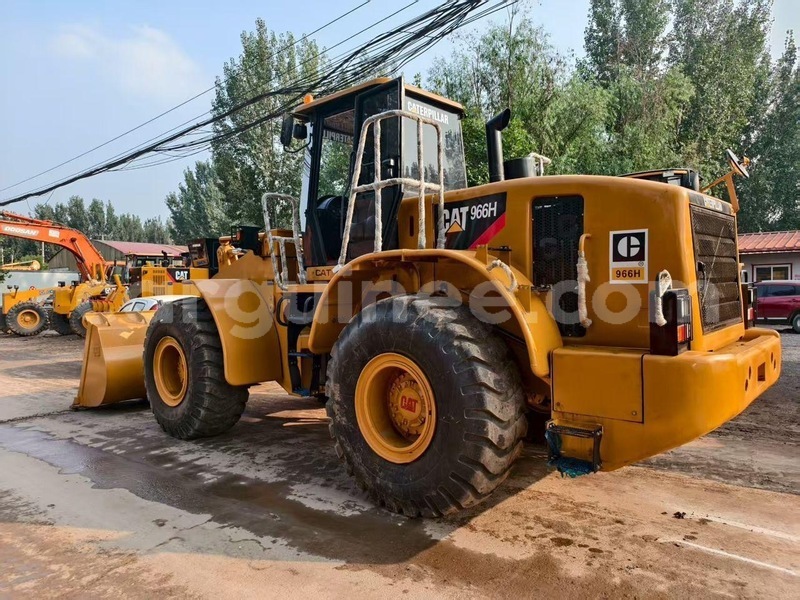 Big with watermark abarth 124 spider conakry conakry 10783